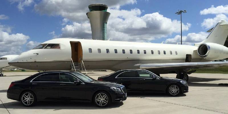 Top Tips to Book Airport Limo Services