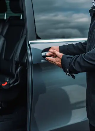 You can depend on Pearson Limo Services for smooth, on-time rides to and from the airport
