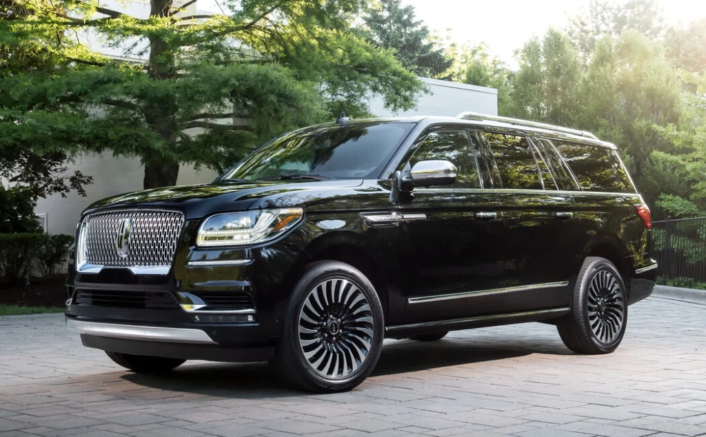 Airport Limo Service for smooth,